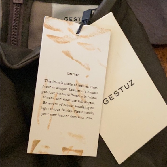 GESTUZ
VILEAGZ LEATHERDRESS
DK 38
Dark Olive NWT - Picture 8 of 15